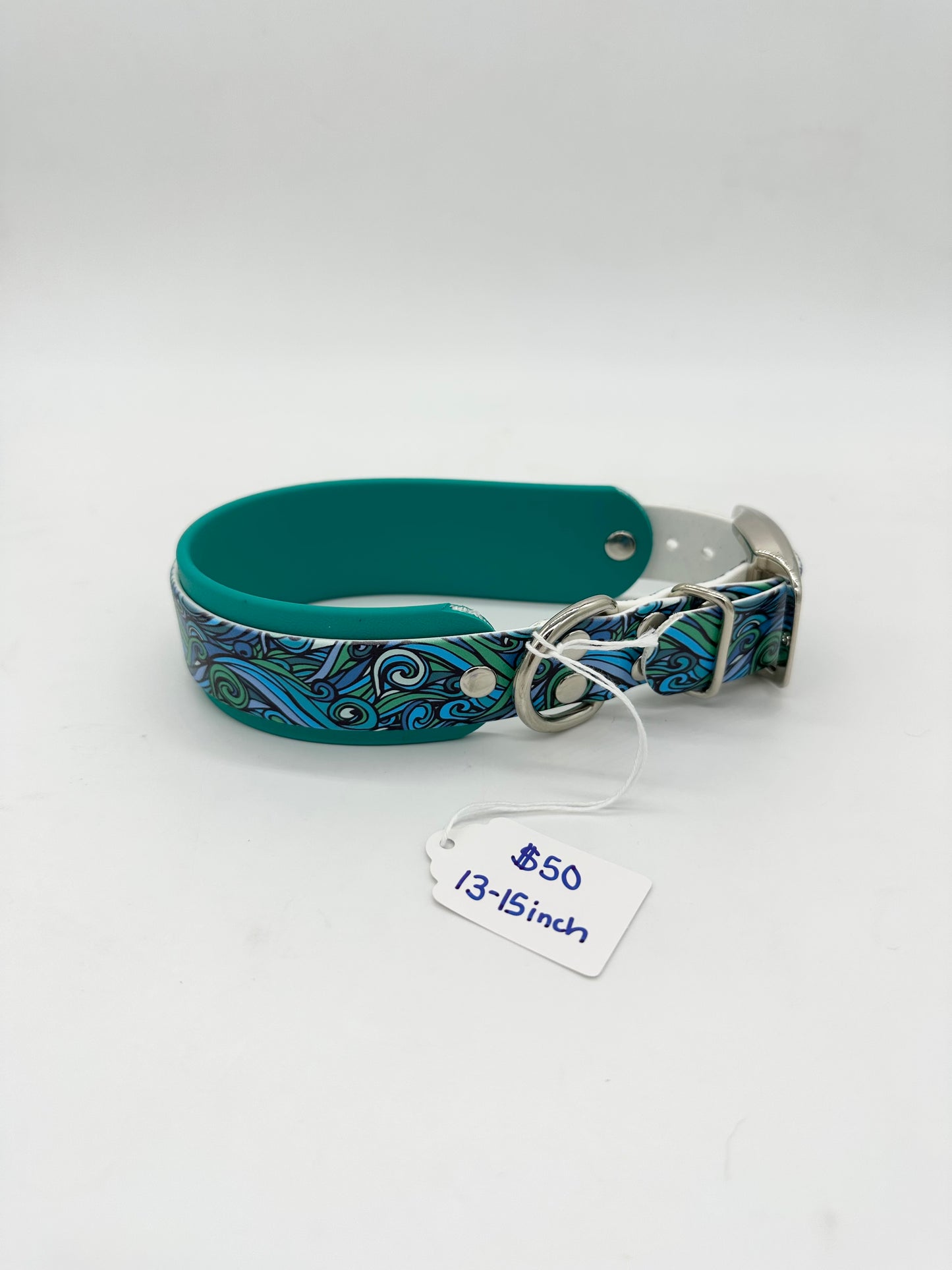 Blue Waves Collar