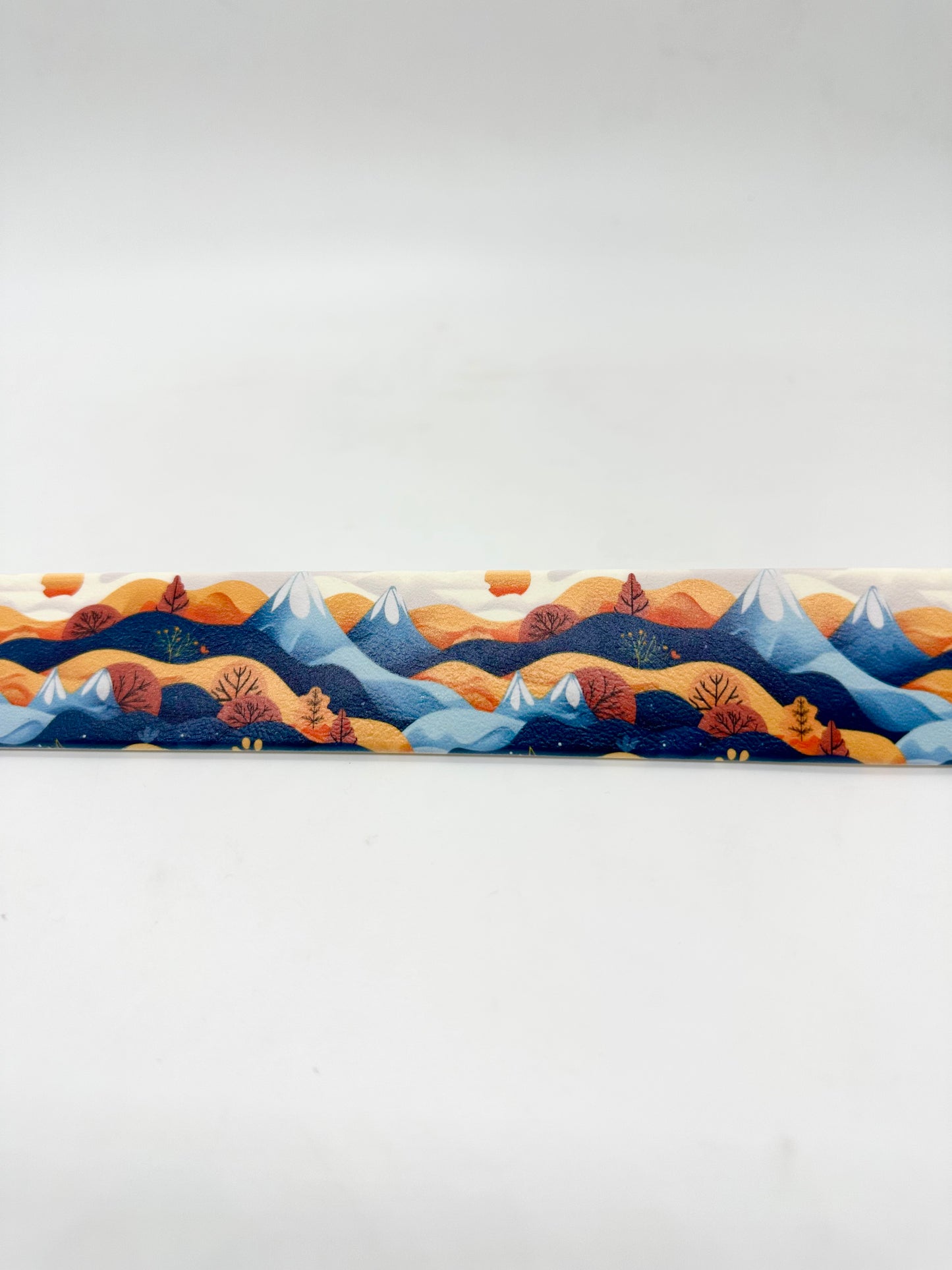 Blue and Orange Mountains Collar