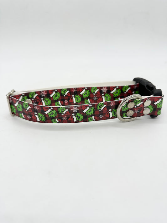 Mean Green Guy Buckle Collar