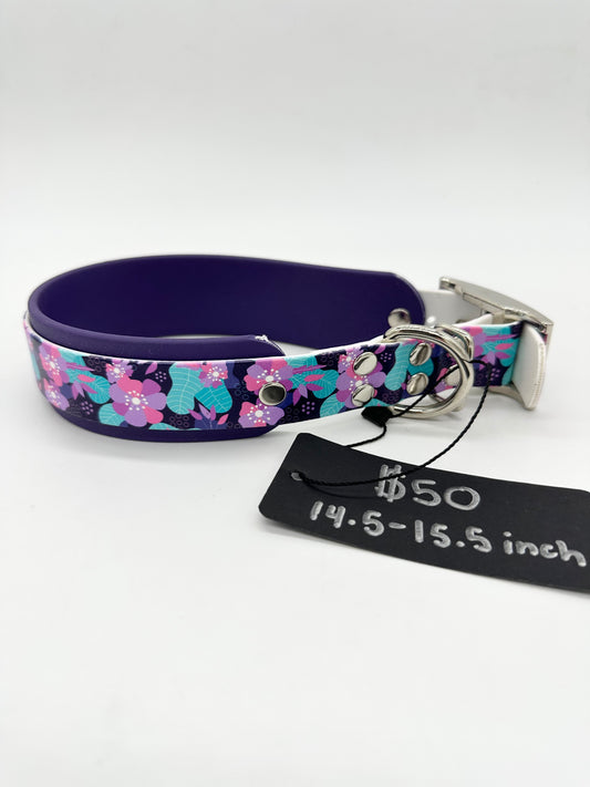 Dark Floral Collar