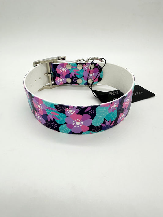 Dark Floral Collar